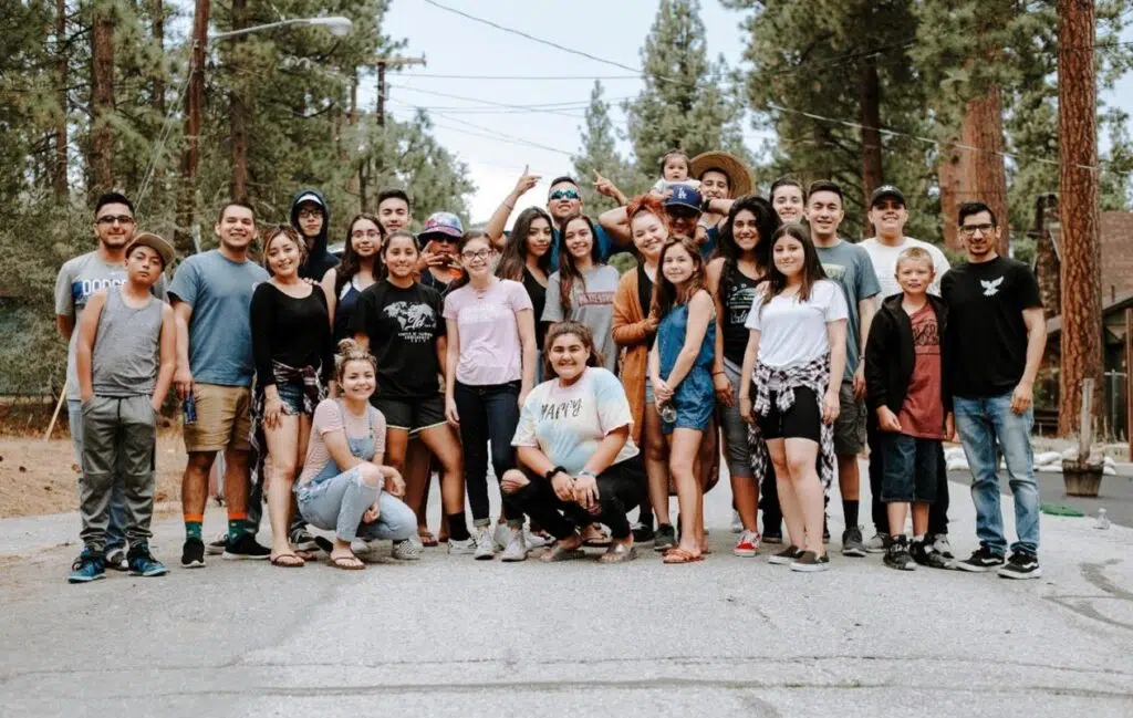 What Characterizes A Good Community?
