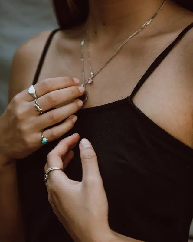 4 Ways To Spot Fake Sterling Silver Jewelry