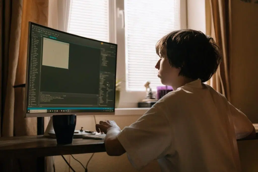 5 Reasons Kids Should Start Coding & How They Can Find Success