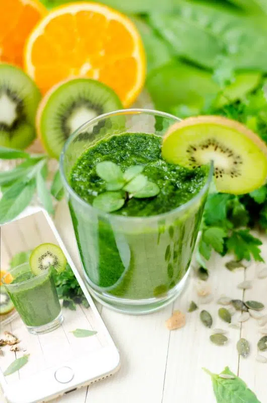 Full Liquid Diet: Benefits & How To Do It Safely