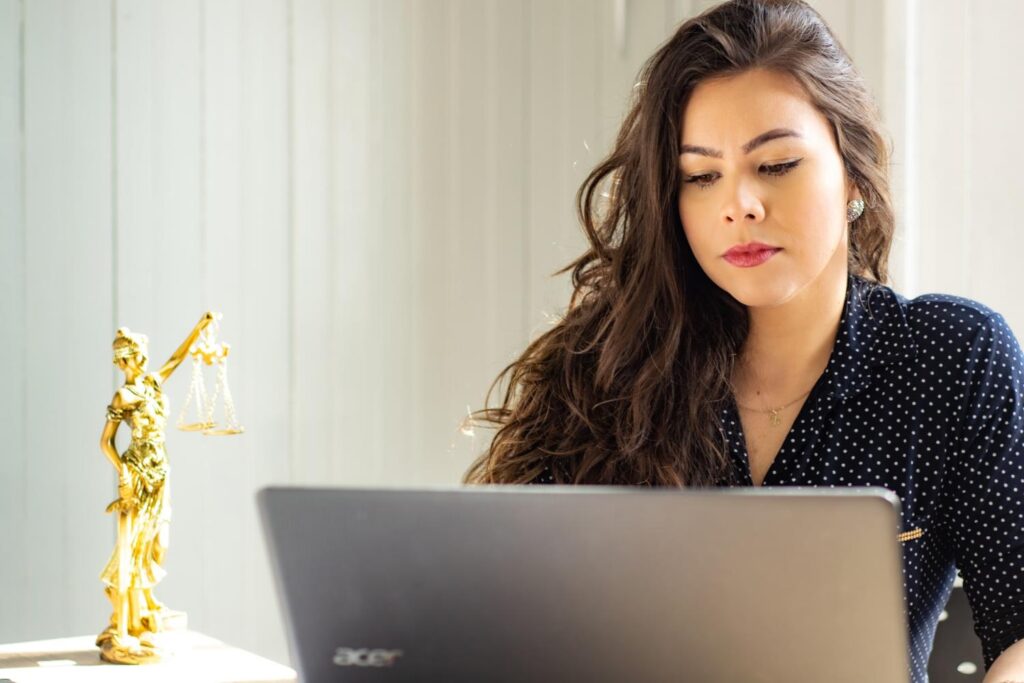 Things To Consider When Looking For A Lawyer