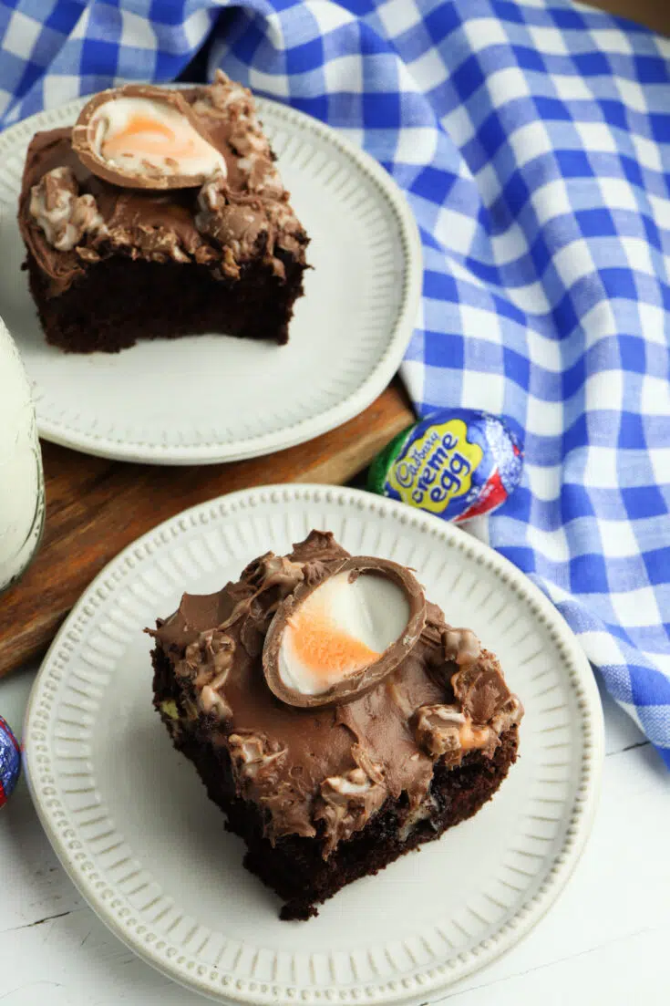 Cadbury Cr&egrave;me Egg Poke Cake