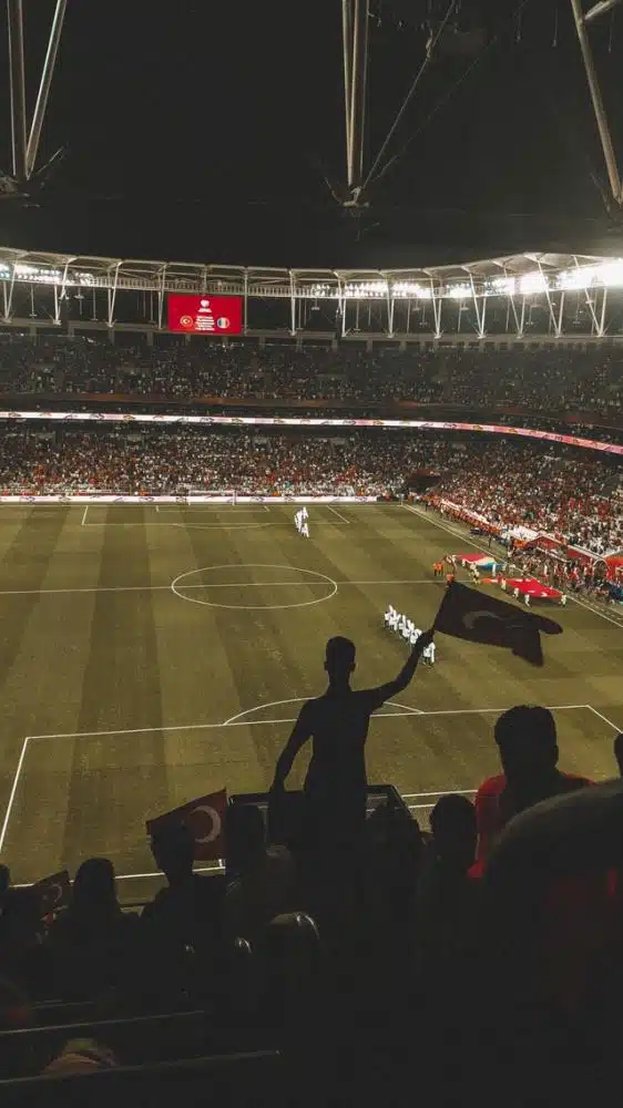 A Seasonal Balance Between Lights And Shadows For Italian Football