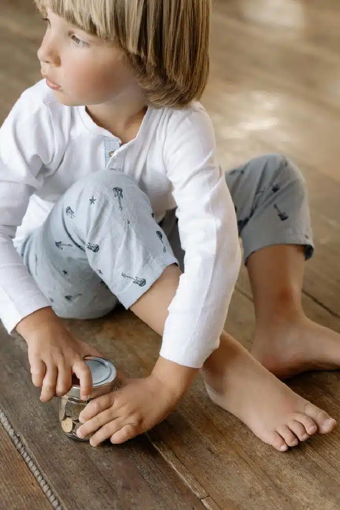 10 Money Lessons To Teach Your Kids From An Early Age