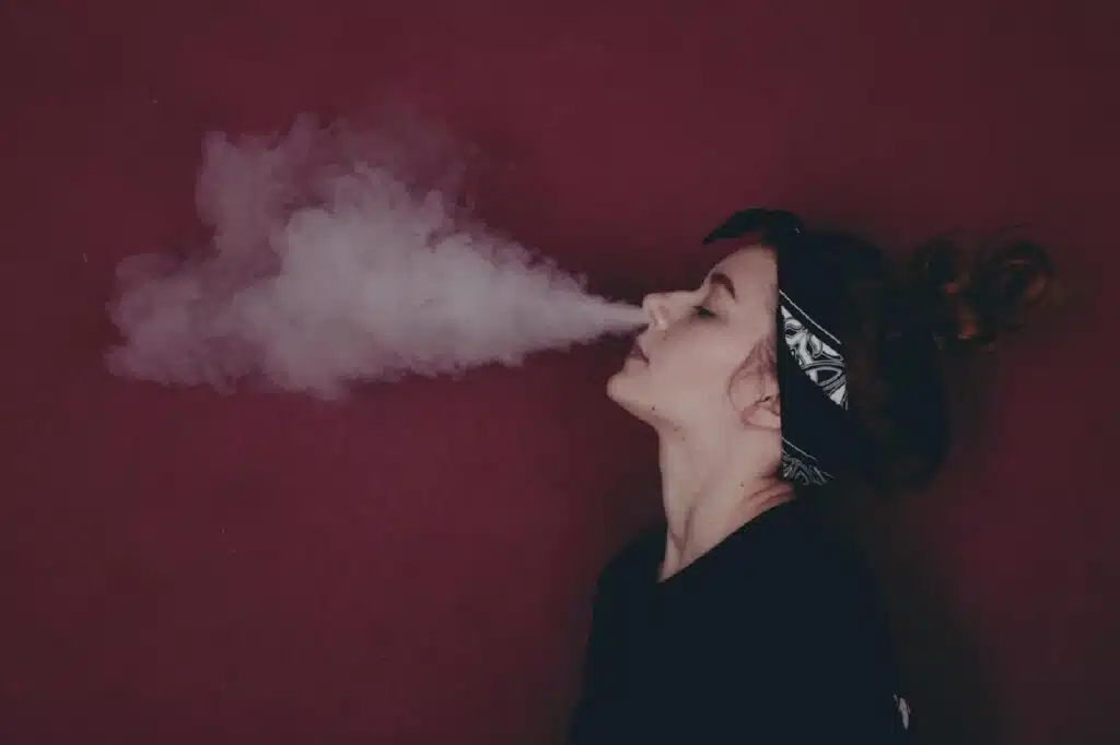 8 Signs That Your Child Could Be Vaping