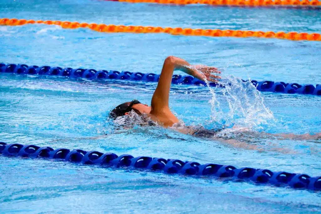 6 Efficient Ways To Learn How To Swim As An Adult