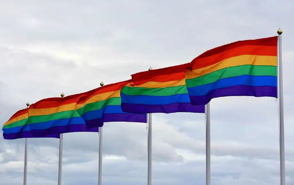 6 Tips For Gay People Who Need Medical Support