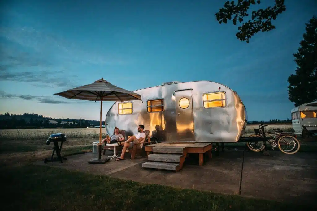 How To Quickly Make Shelter At A Remote Location