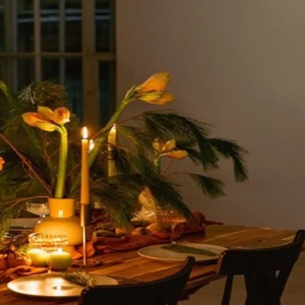 Ideas To Decorate Candle Holder Centerpieces For A Wedding