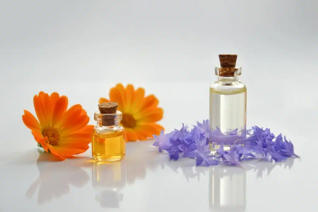 3 Creative Ways To Use Aromatic Oils To Freshen Up Your Home