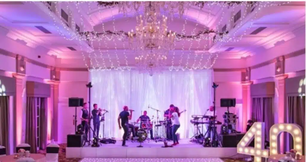 8 Ways To Dress Up Your Wedding Band Stage