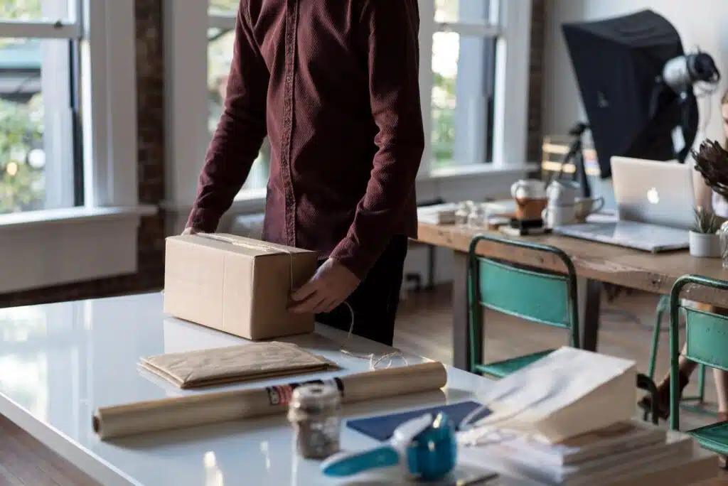 Overseas Shipping: How To Save Money And Time