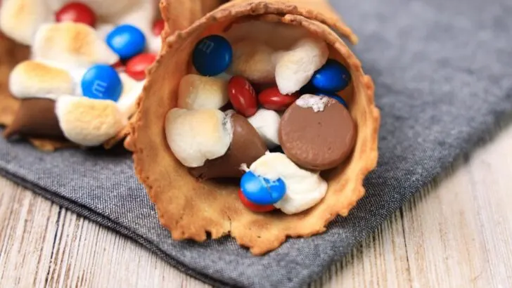 How to Make 4th of July Campfire Cones in 3 Easy Steps