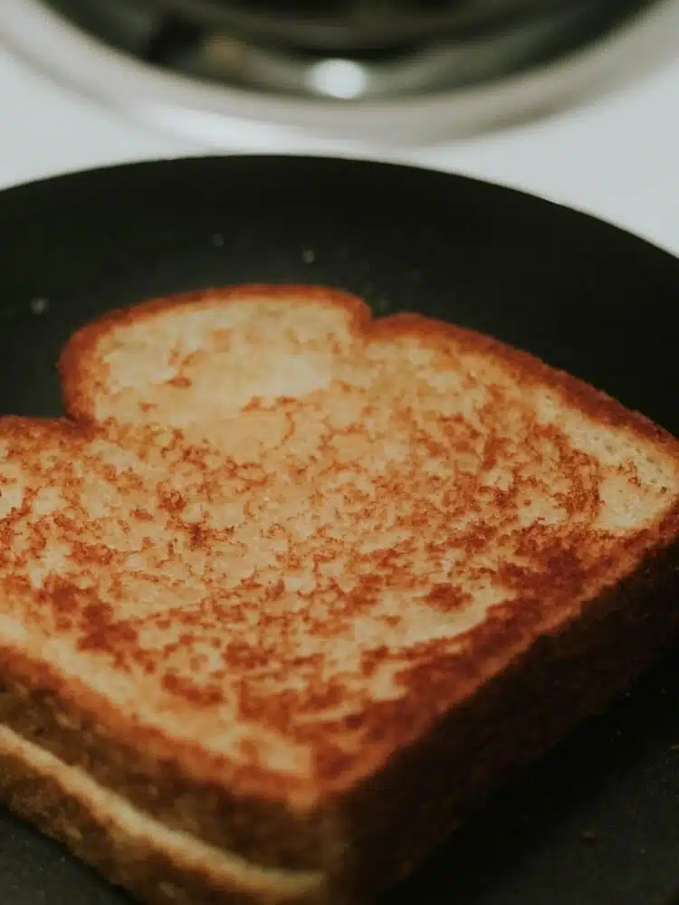 Creative Ways To Serve Oven-Baked Grilled Cheese For Breakfast, Lunch, And Dinner