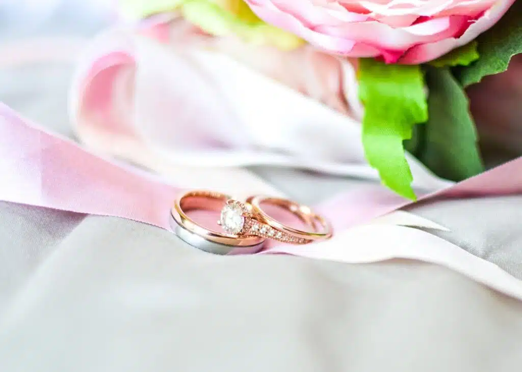 Why Is Moissanite A Popular Choice For Cremation Jewelry?