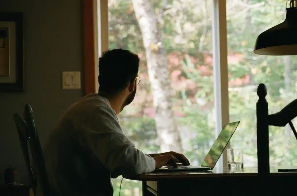 How To Make Your Home Office Look Professional With These Decorating Ideas