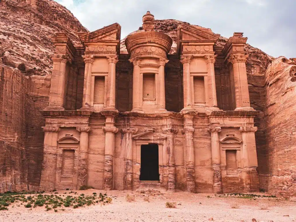 9 Stunning Travel Destinations In Asia