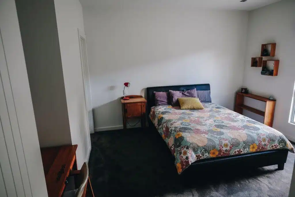 How To Select A Mattress That Won't Break The Bank