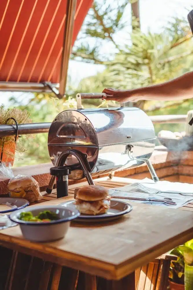 A Guide To Building A Cozy Outdoor Kitchen