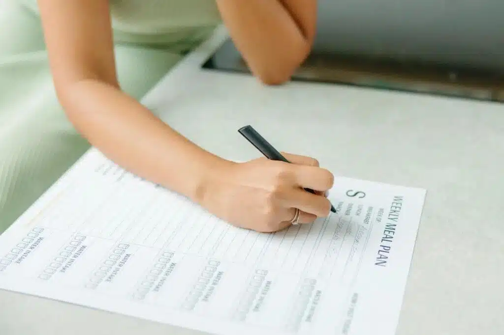 Simplify Your Life With 5 Basic Meal Planning Steps For Your Family