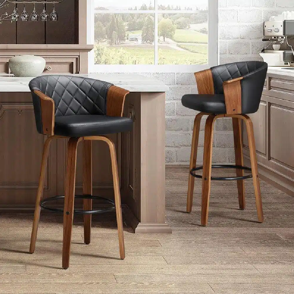 Aet Leon: A Modern Take On Mid-Century Elegance