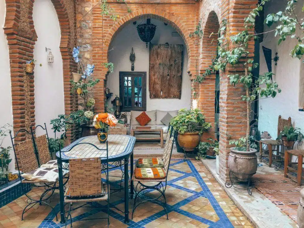 How To Choose The Right Lighting Fixtures For Your Patio