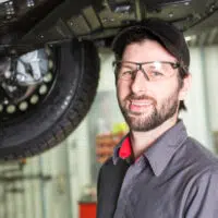 7 Car Issues That Require A Mechanic Immediately