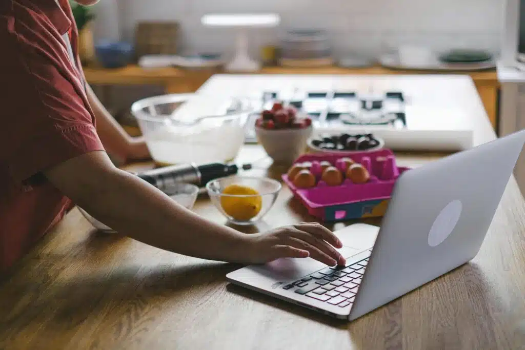 How To Develop Interest In Cooking Using Online Recipes