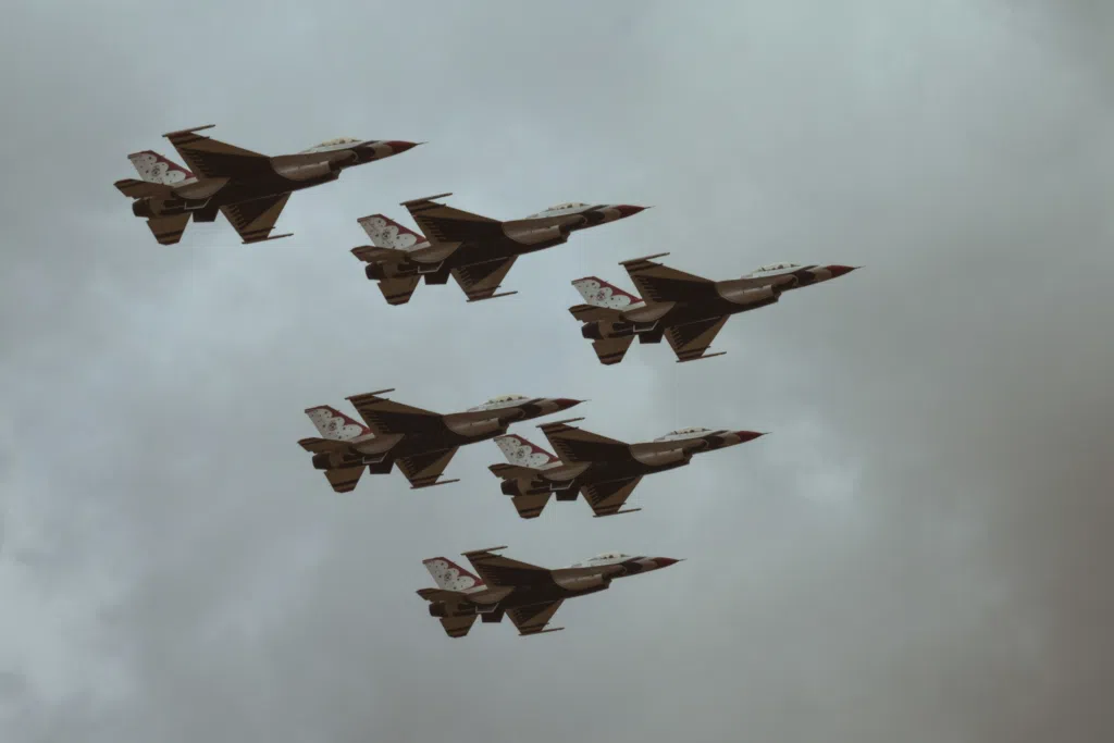 Nuclear bombing planes
