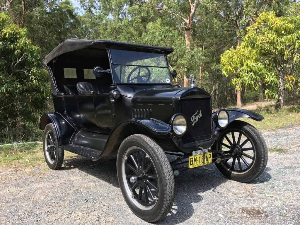 1. Ford Model T (1924)
