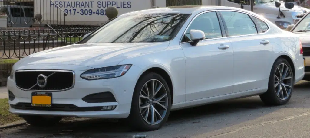 6. Volvo S90