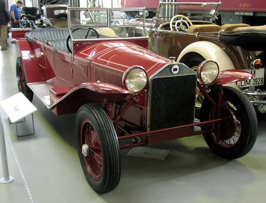 7. Lancia Lambda (1924)