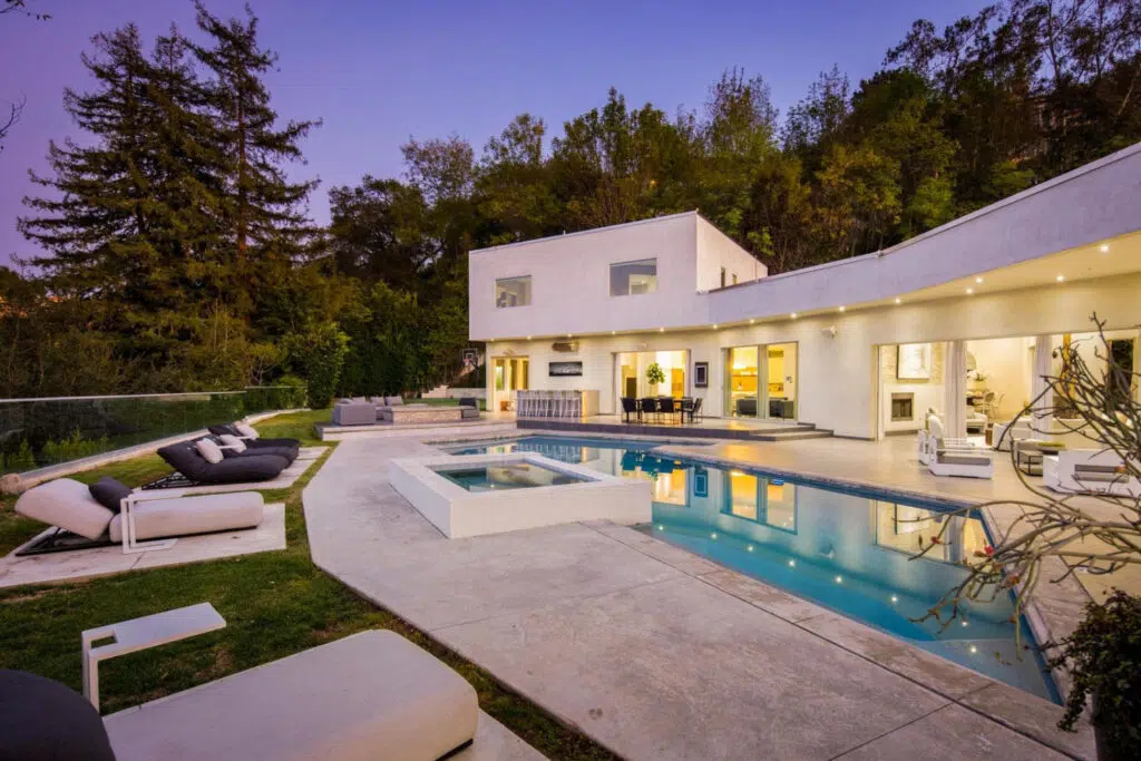 Beverly Hills Mansions: Renting 10 Iconic Homes For An Unforgettable Stay
