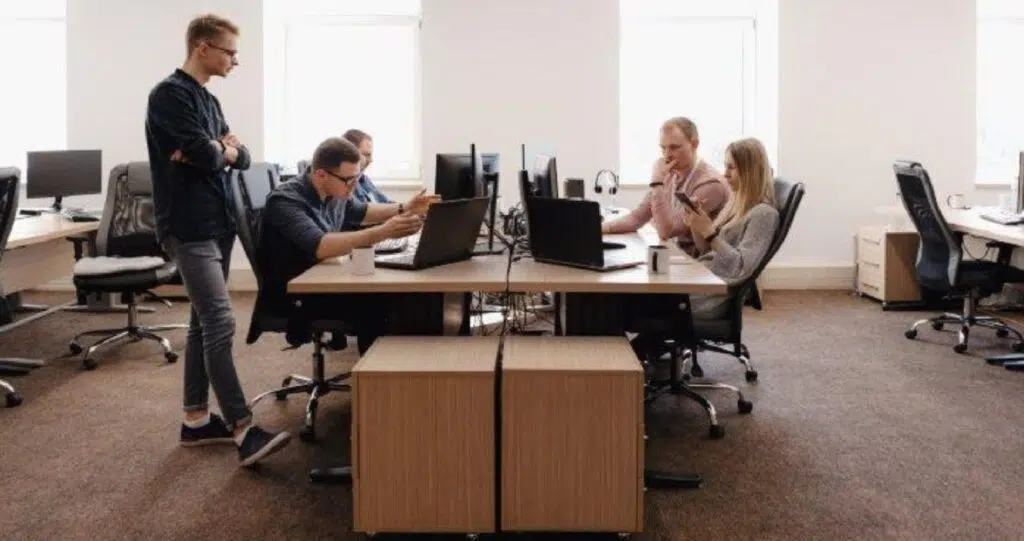 Shared Working Space Etiquette: Tips For A Positive Experience