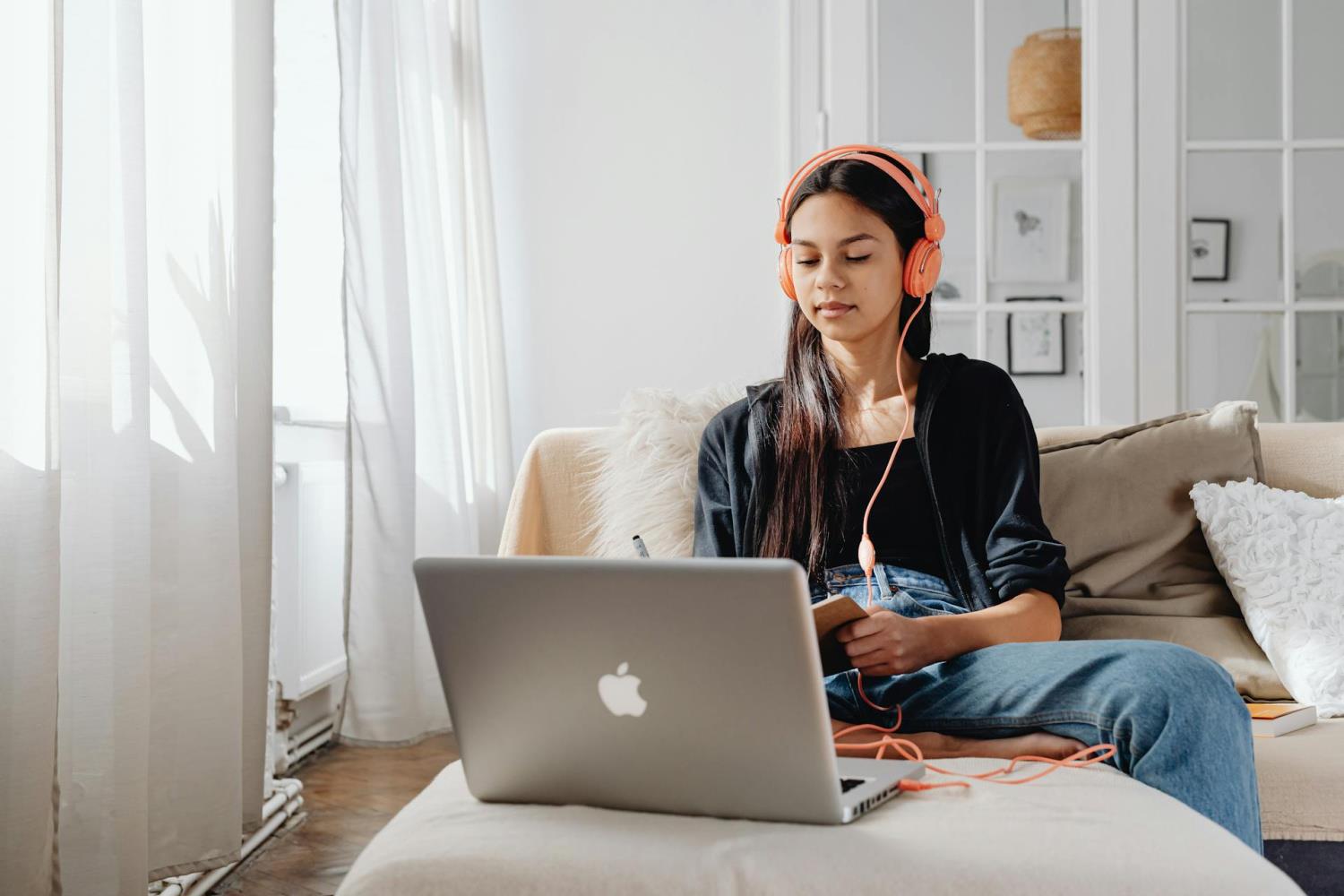 How Families Are Making Online School Work Without Sacrificing Quality Time Together